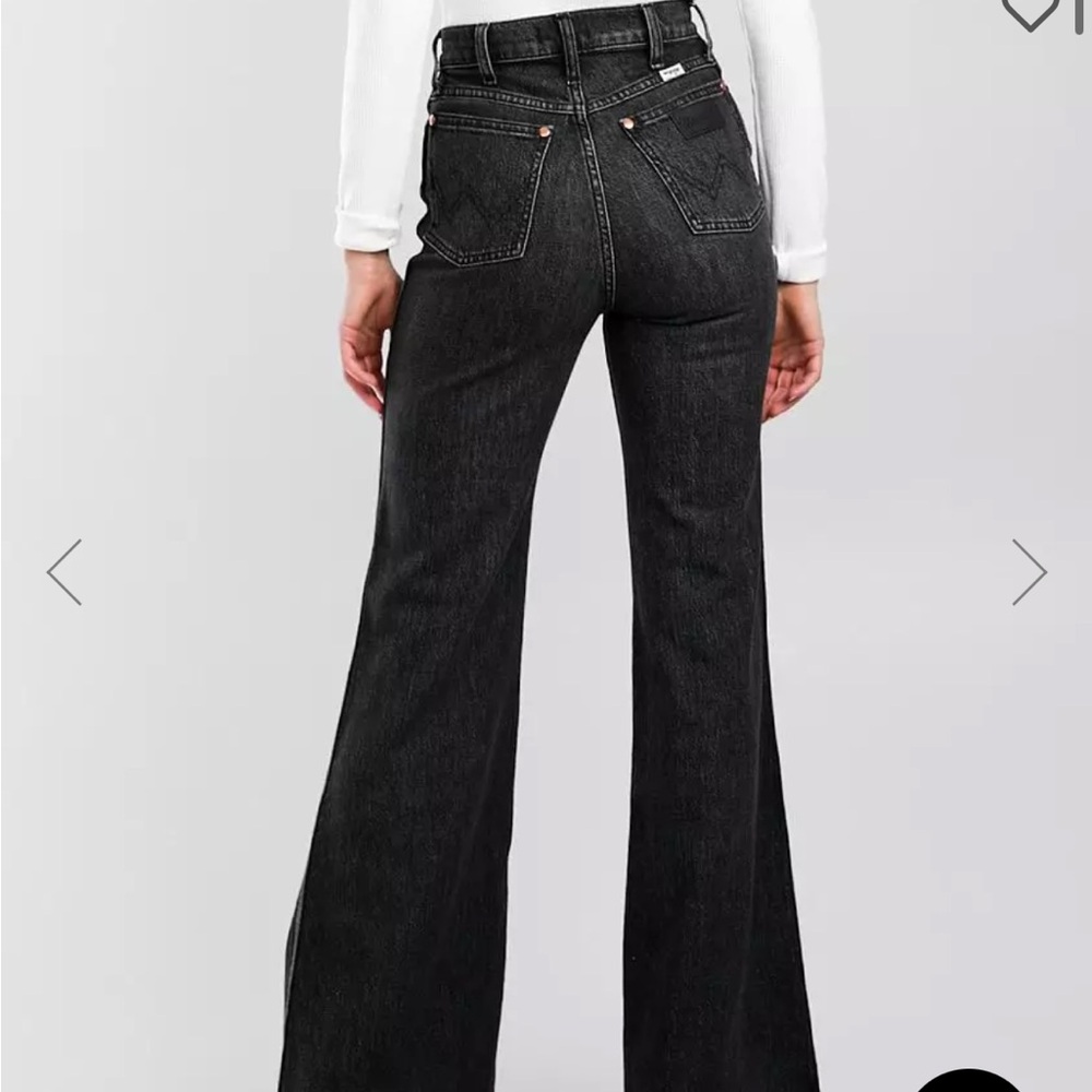 Wrangler Wanderer High Rise Flare Sz 25